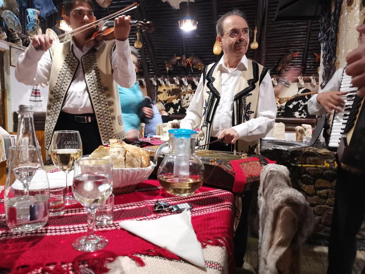 Challet Montan ポイアナ・ブラショフ エクステリア 写真